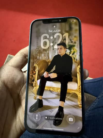 Apple iPhone 12