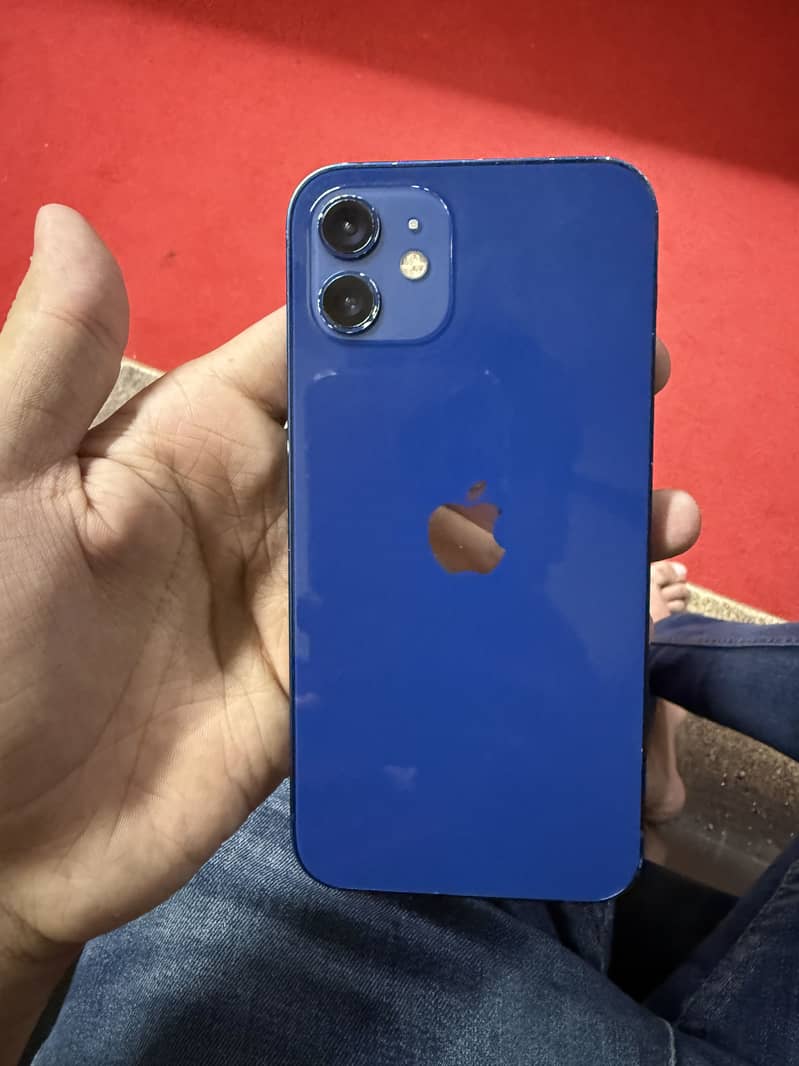 Apple iPhone 12 6