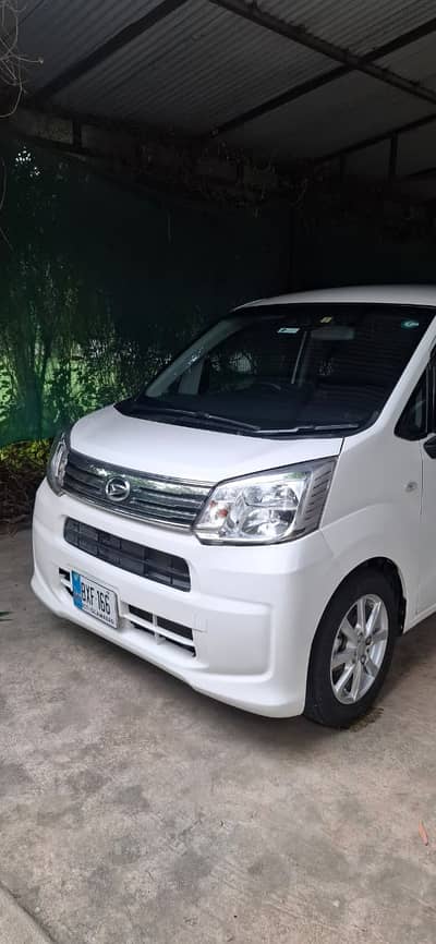 Daihatsu Move Custom X VS Smart Selection 2023/2025