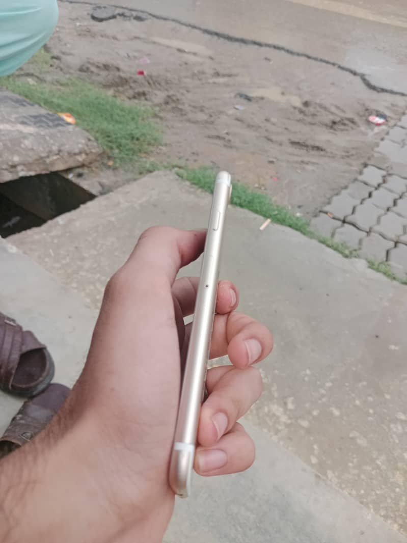 iPhone 7 2