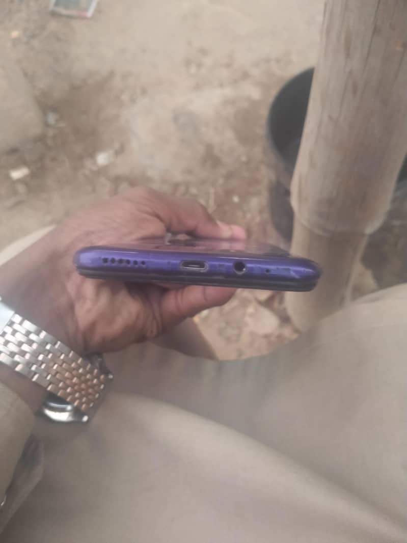 Tecno lc8 0