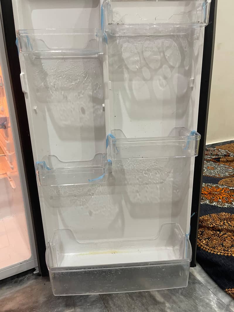 Mini Refrigerator 11