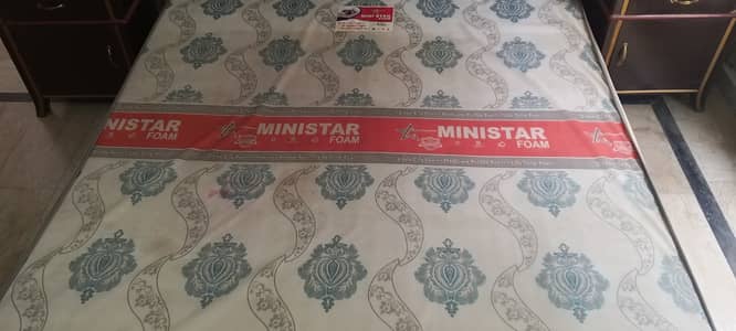 King Size Mattress for Sale – Excellent Condition