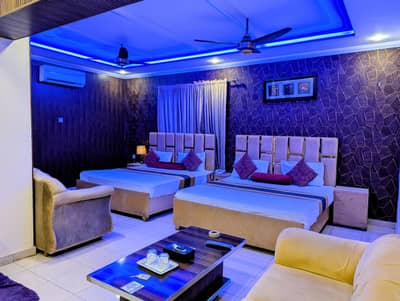 furnished room available for rent daily basis