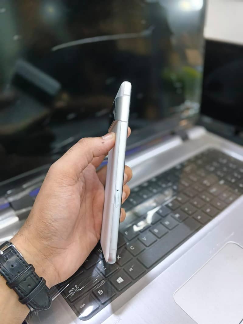 Google Pixel 7 2