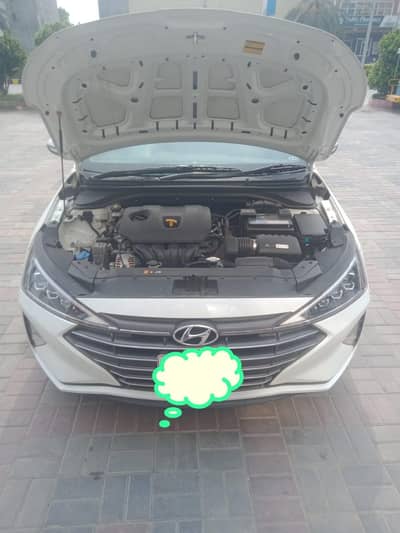 Hyundai Elantra 2024