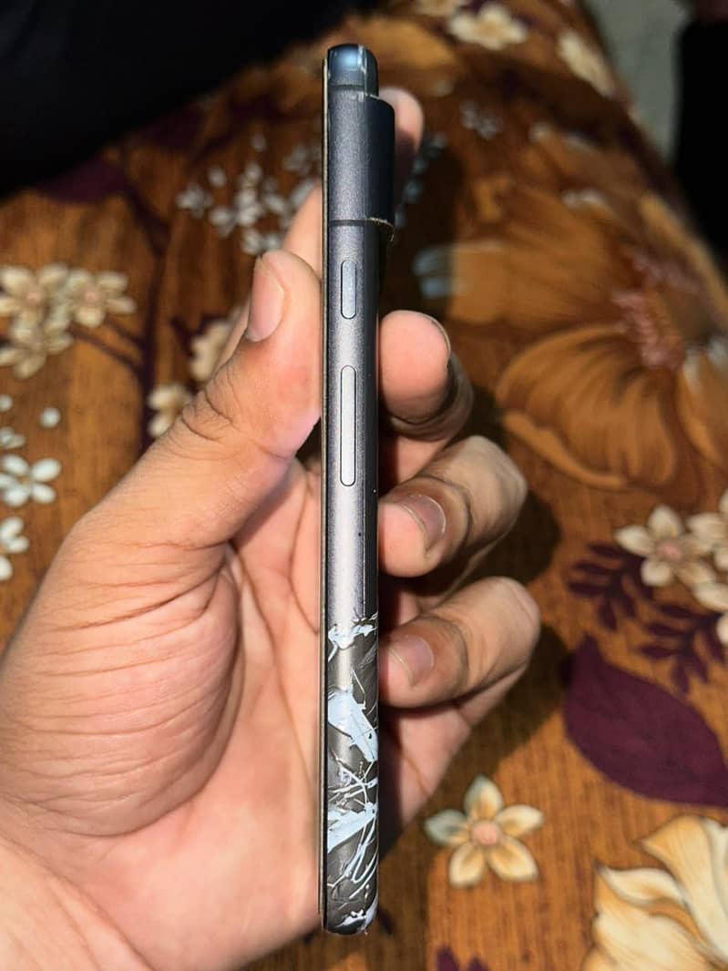 Google Pixel 8 2