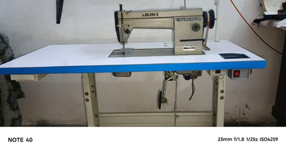 JUKI 5550 Industrial Sewing machine Made in Japan