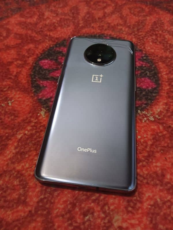 OnePlus 7t 1