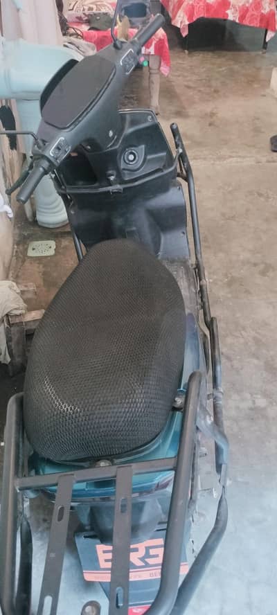 BRG electric scooty