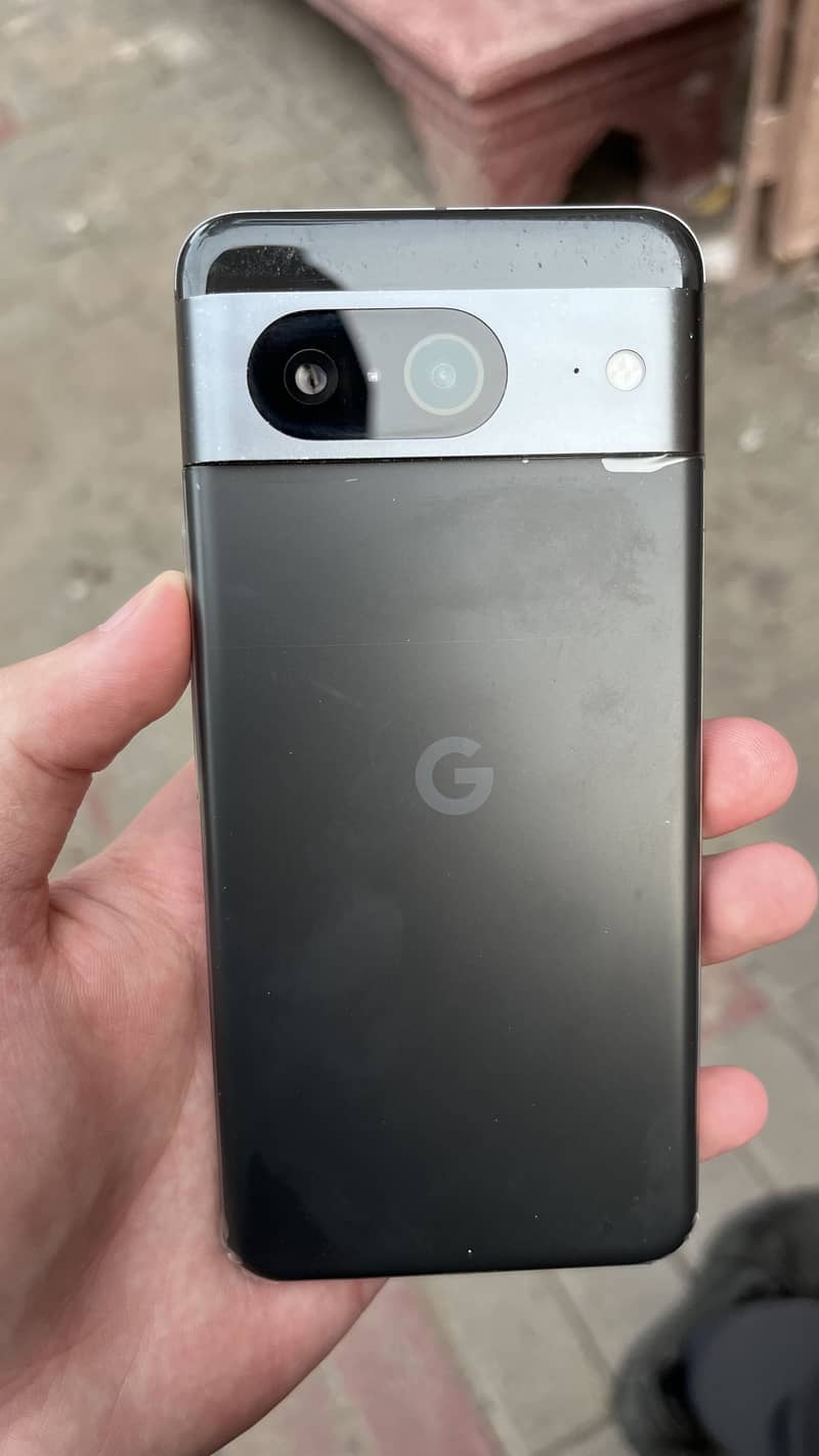 Google Pixel 8 1