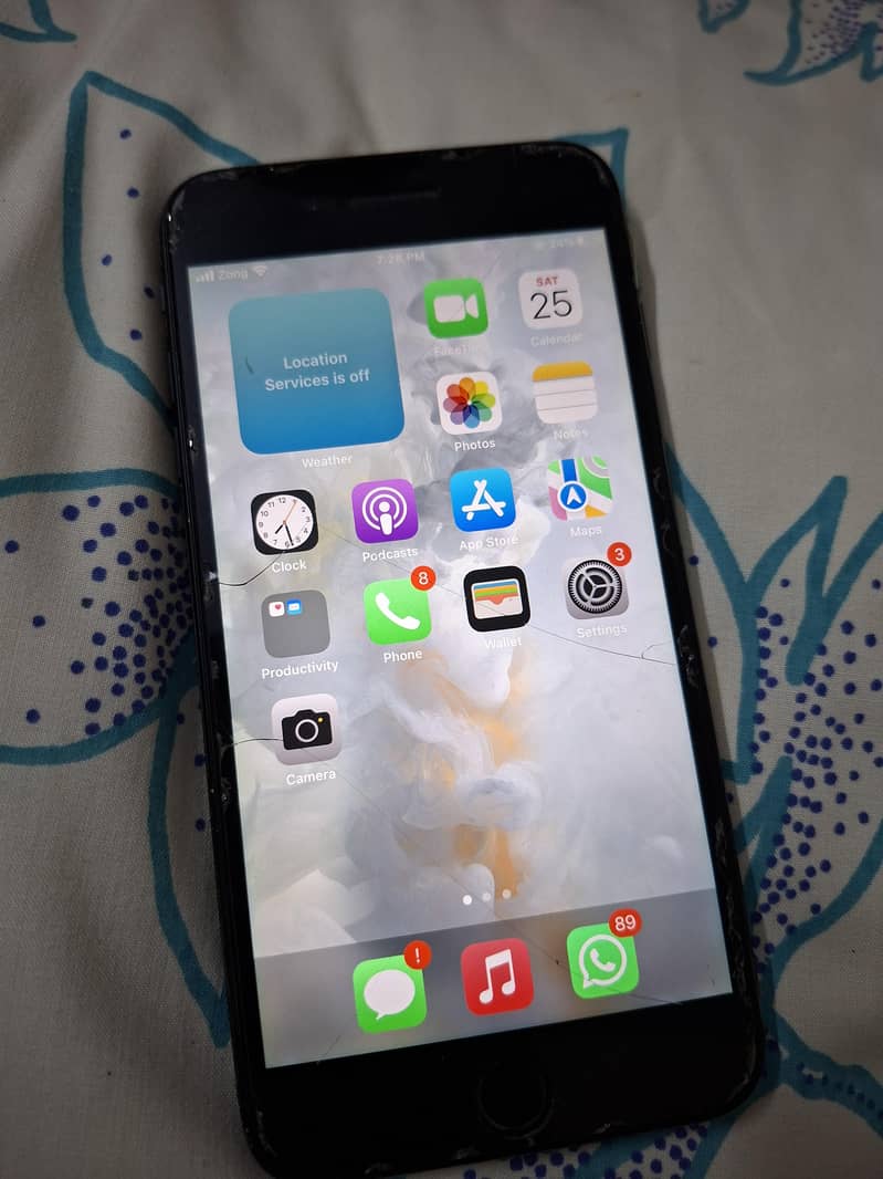 Apple iPhone 7 Plus 2