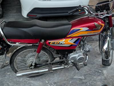 honda cd70 red color