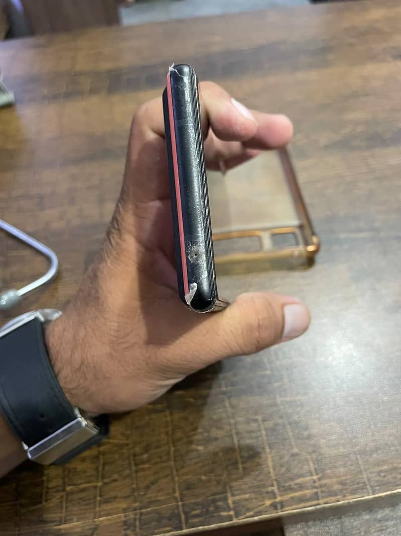 Google Pixel 6 4