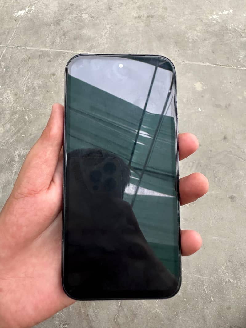 Google Pixel 8a 1