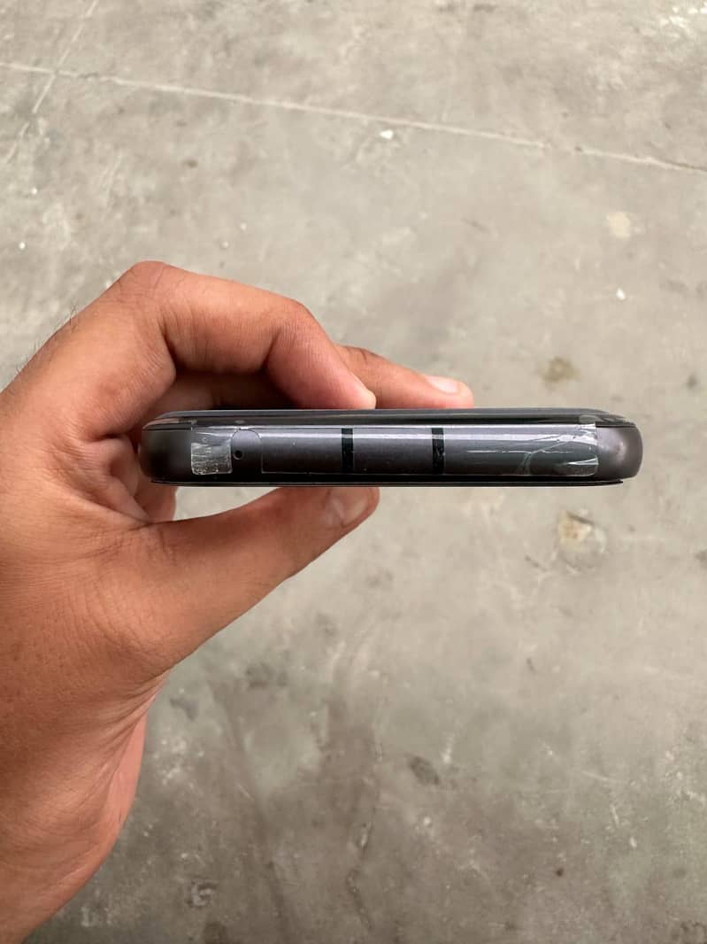 Google Pixel 8a 2
