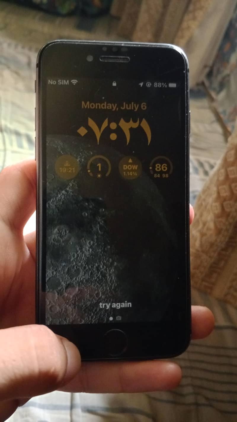 Apple iPhone 8 3
