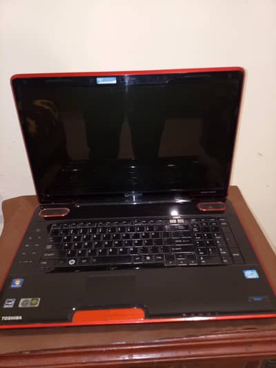 Toshiba Qosmio Gaming Laptop – Core i5 2nd Gen | Dedicated Graphics