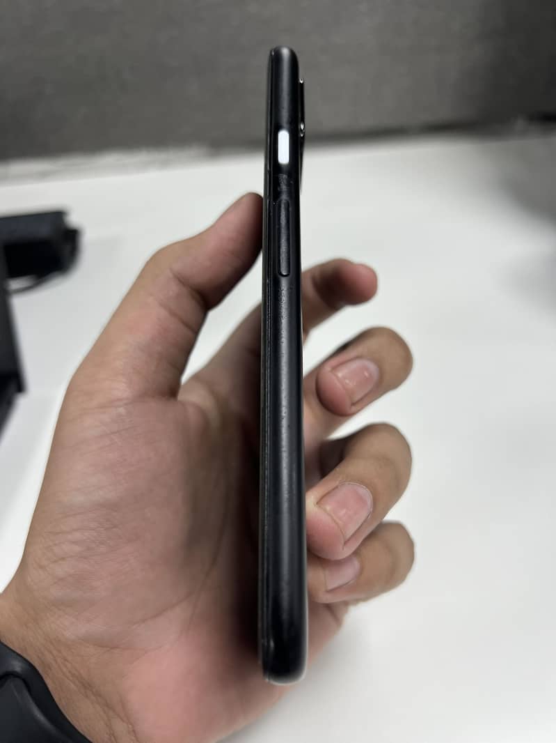 Google Pixel 4a 3