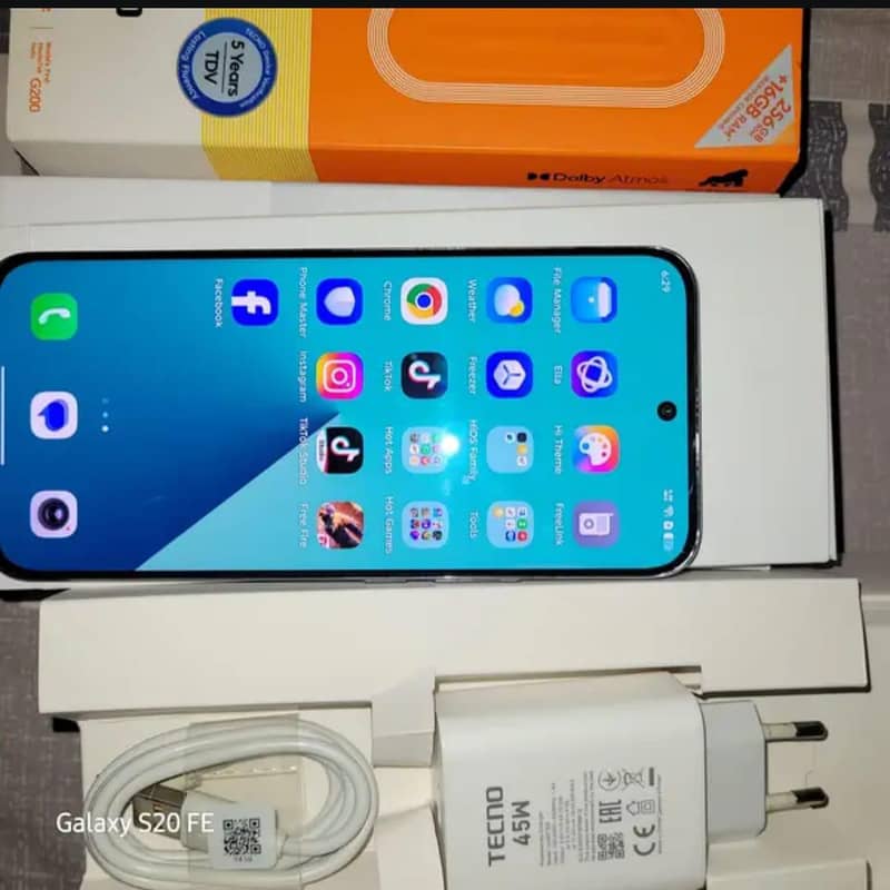 Tecno SPARK 40 Pro 1