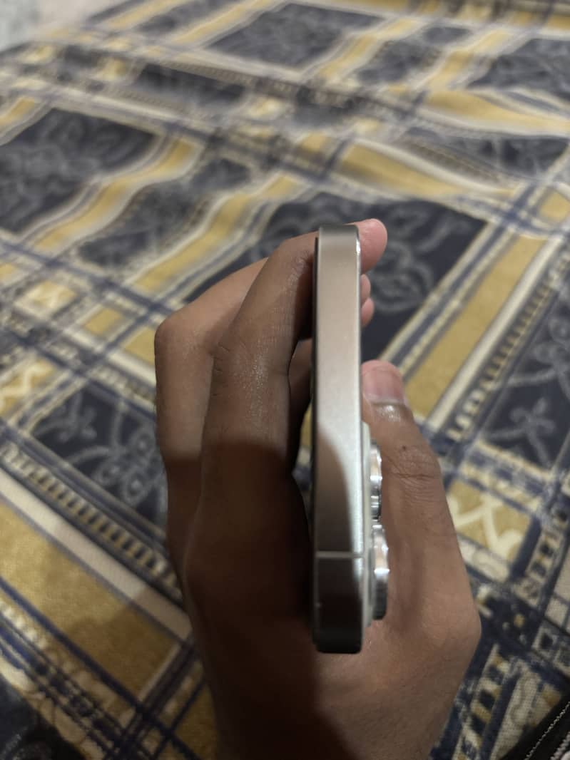 IPhone 13 Pro Max 5