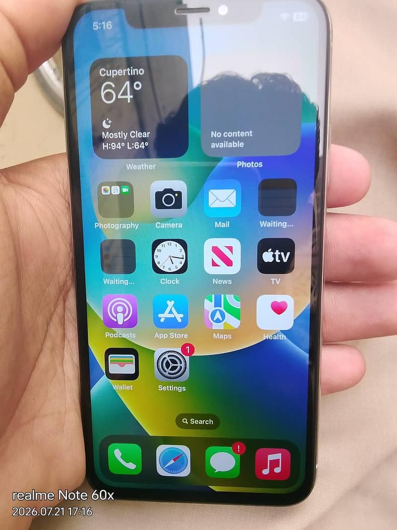Apple iPhone X 3