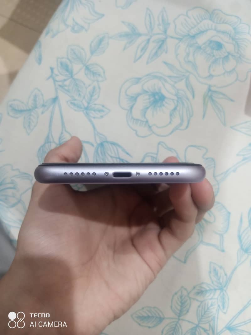iPhone 11 2
