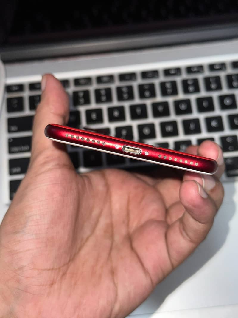 Apple iPhone 7 Plus 0
