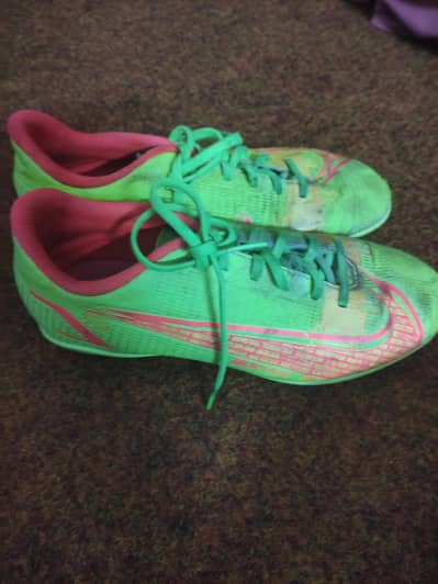 Nike shoes mercurial