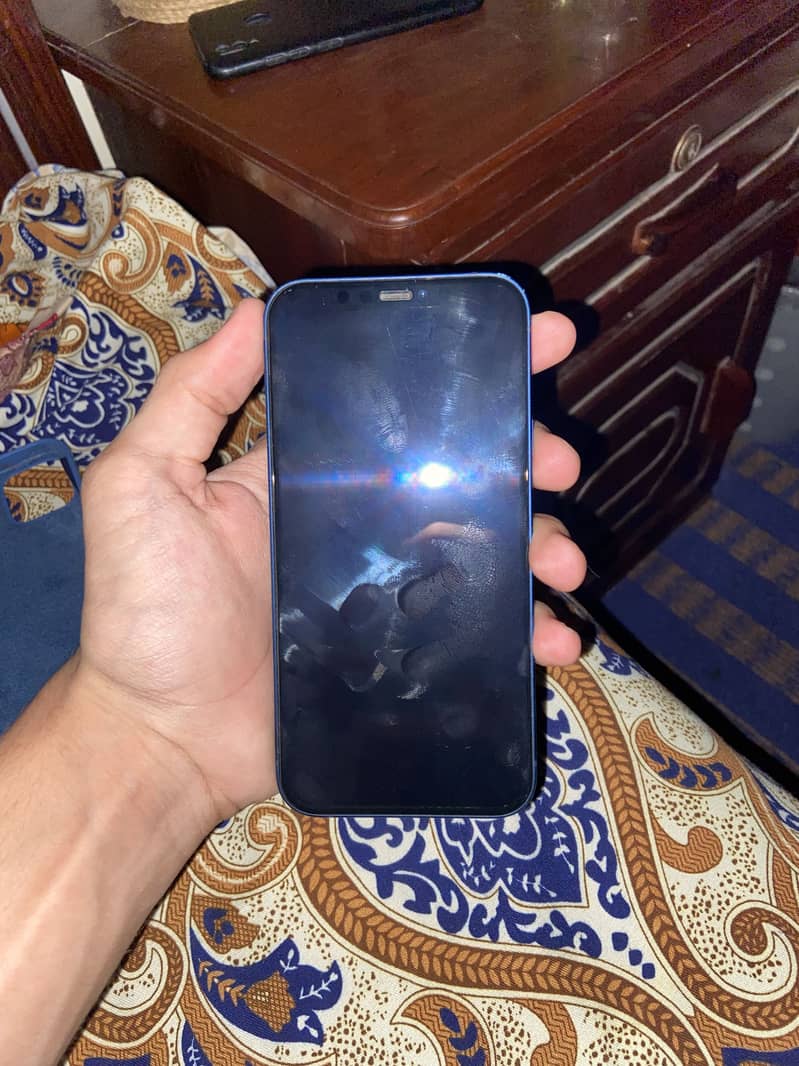Apple iPhone 12 2