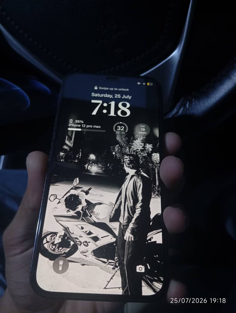IPHONE 12 PRO 1