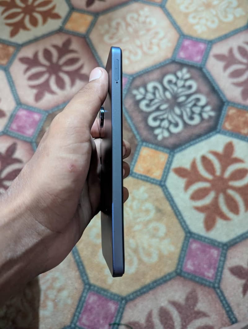 Realme Note 60 4