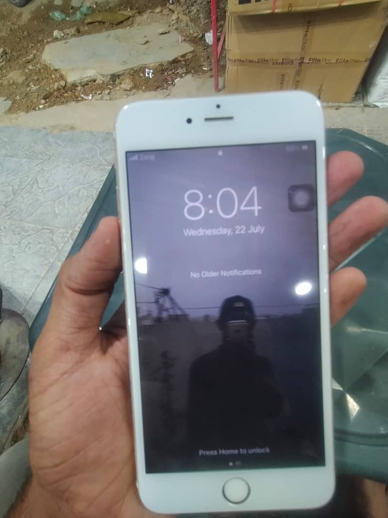 Apple iPhone 6S Plus 0