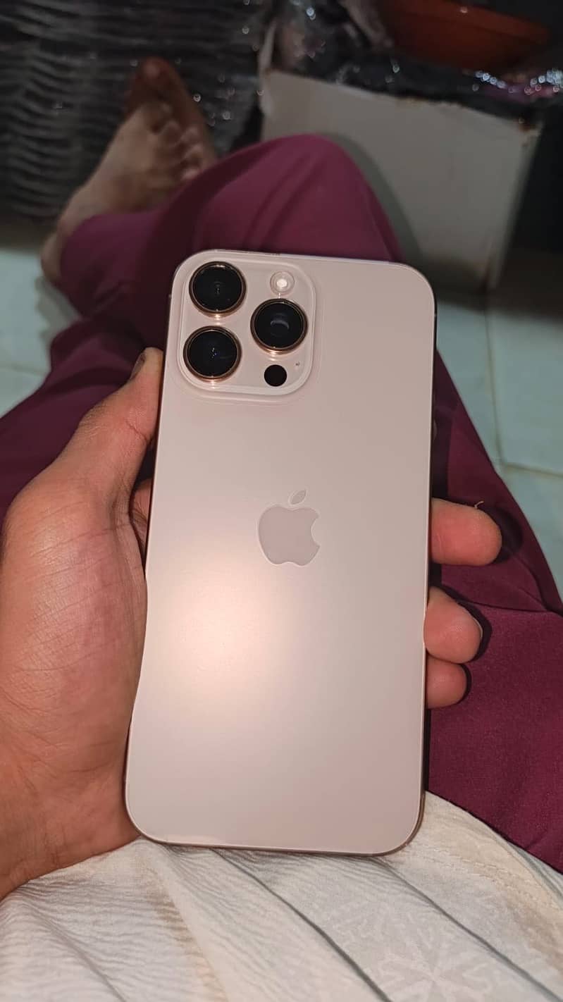 iPhone 16 pro max 0