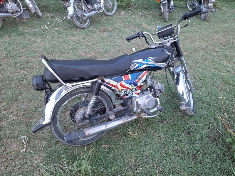 cD 70 0