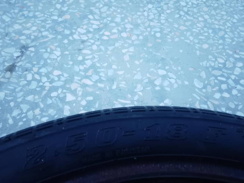 tyre       . 2