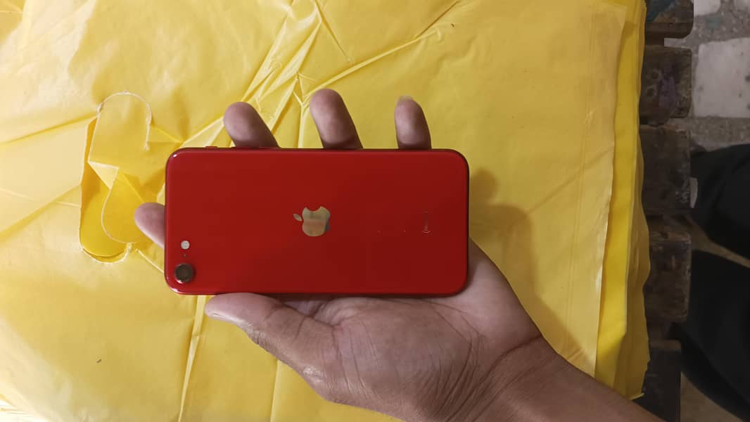 Apple iPhone SE 0