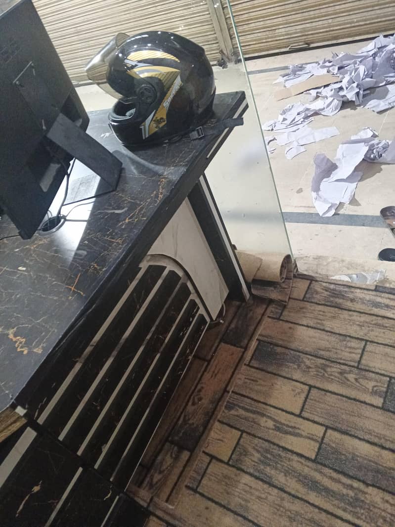 Office Table 0