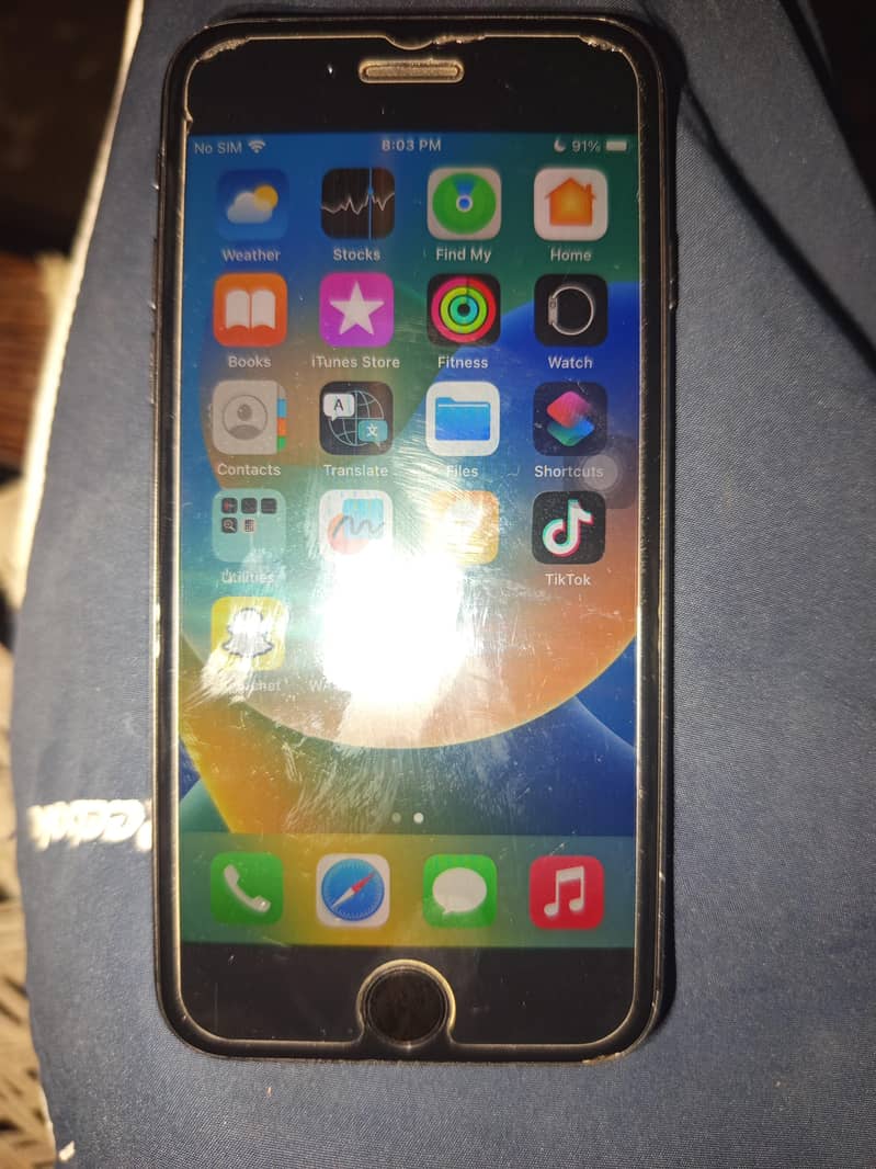 Apple iPhone 8 1