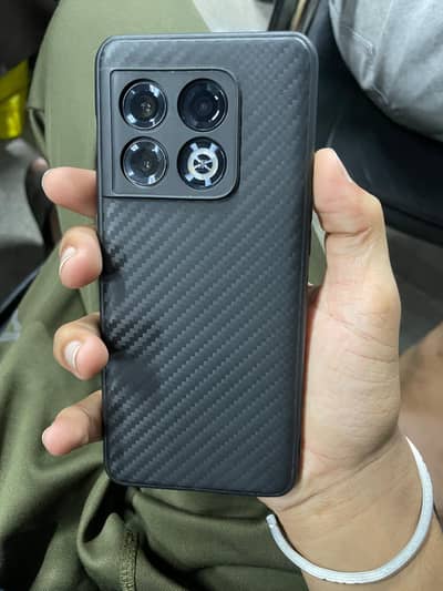 One Plus 10 Pro