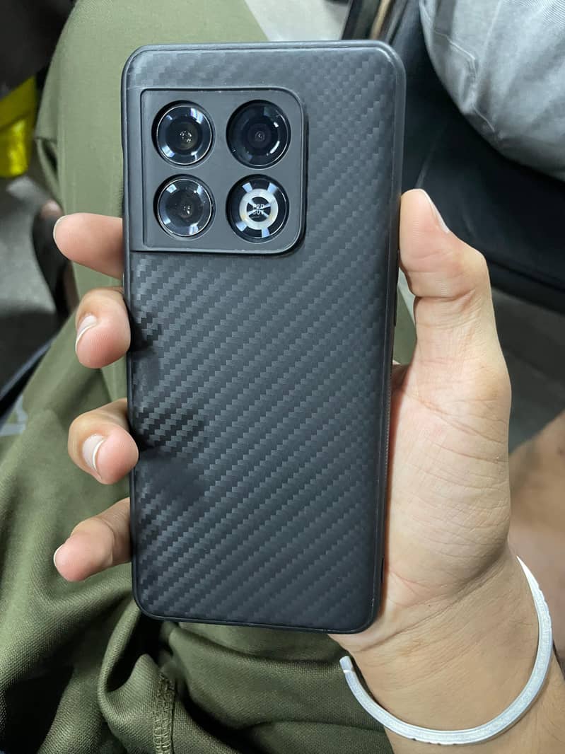 One Plus 10 Pro 0