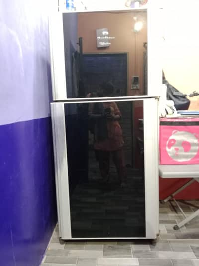 Home used Dawlance fridge