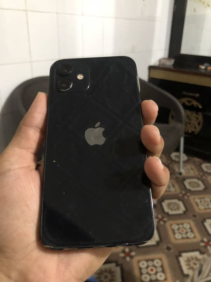 IPhone 12 3