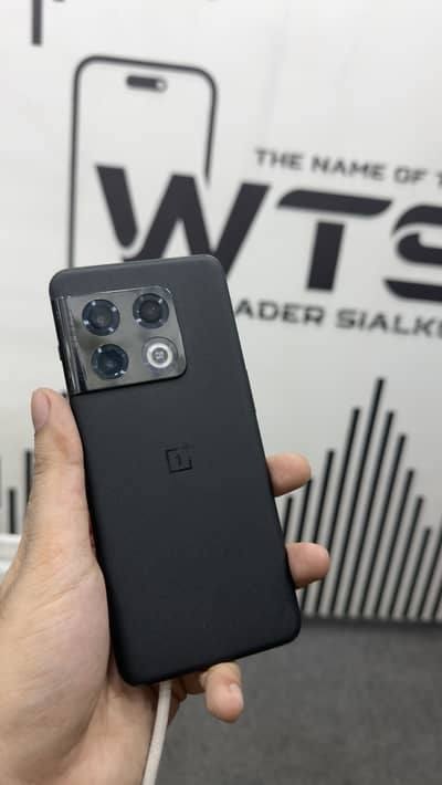 One Plus 10 Pro