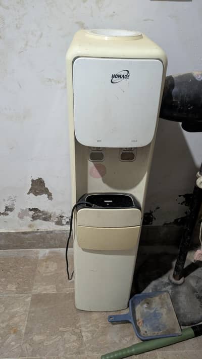 water dispenser in perfect working condition