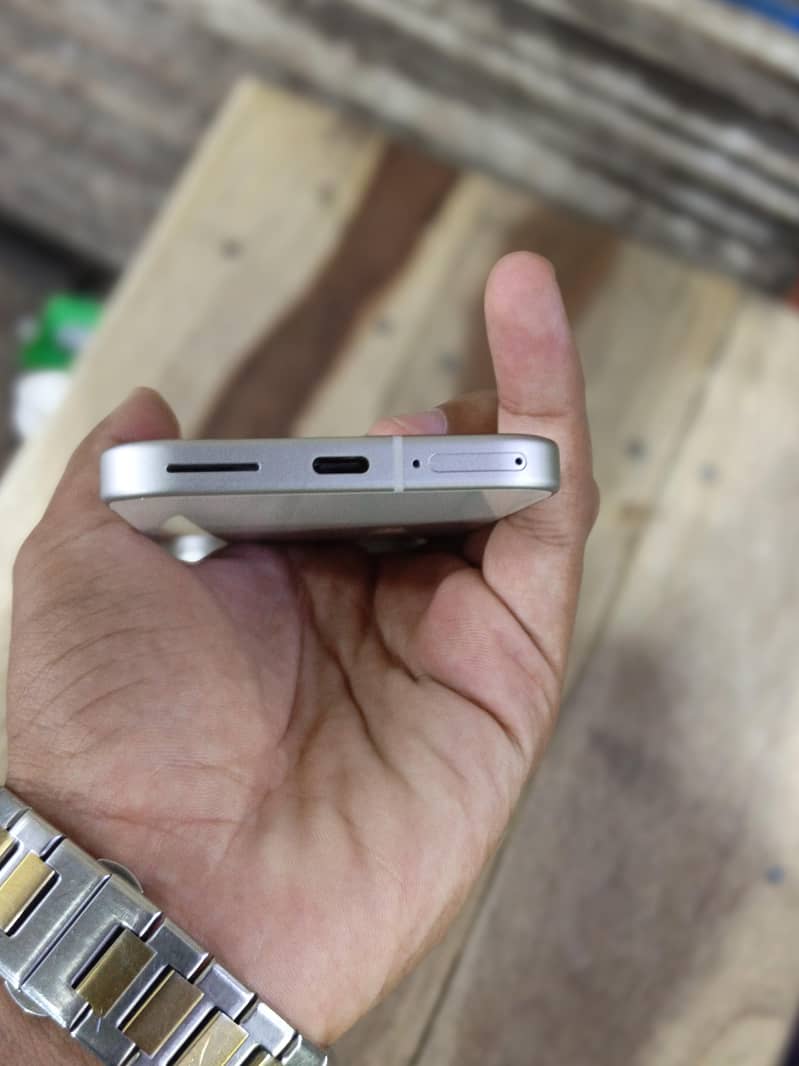 Google Pixel 9 3