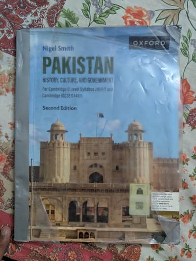 Olevel O2 books and topicals Islamiyat and pakstudies plus G. P