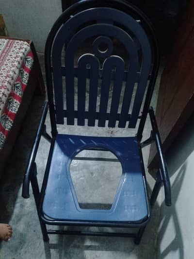 commode chair