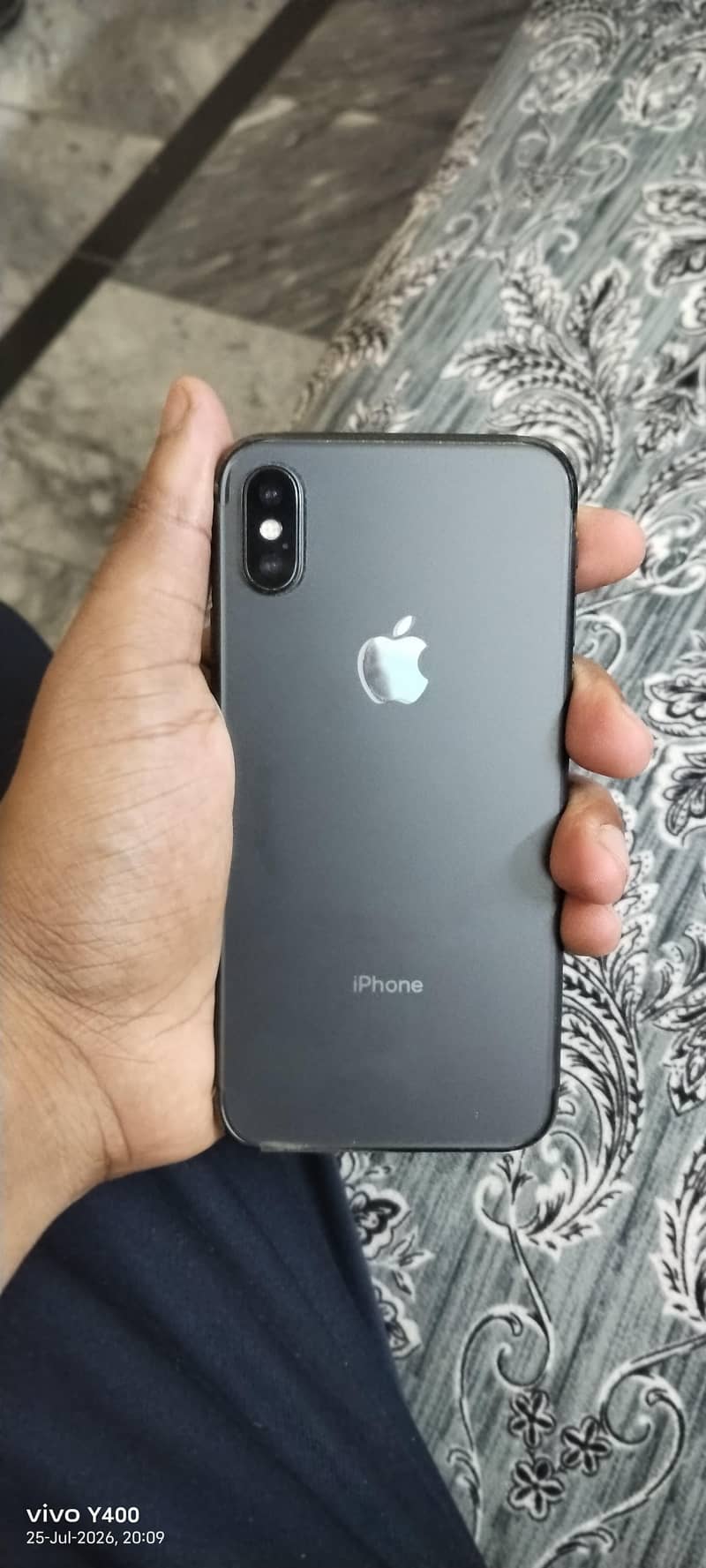 Apple iPhone X 3