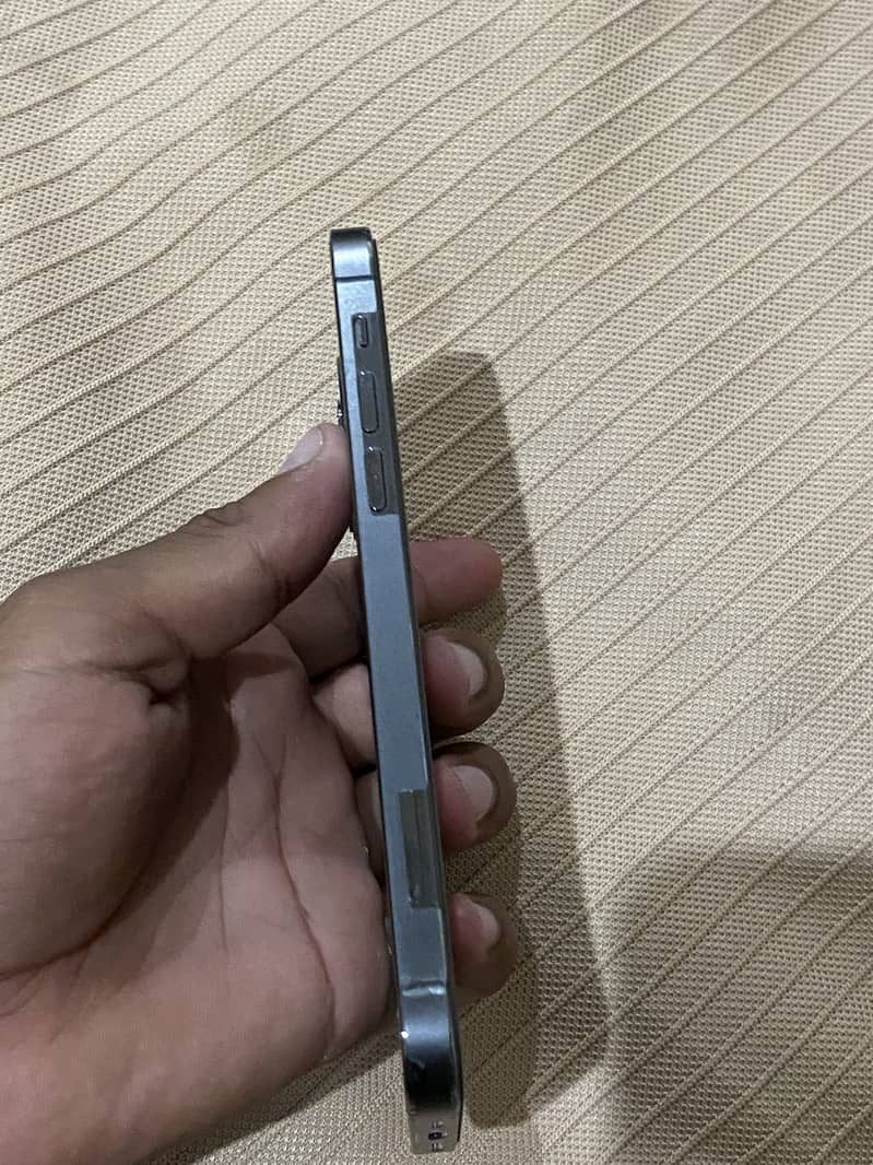 iPhone 12pro 3
